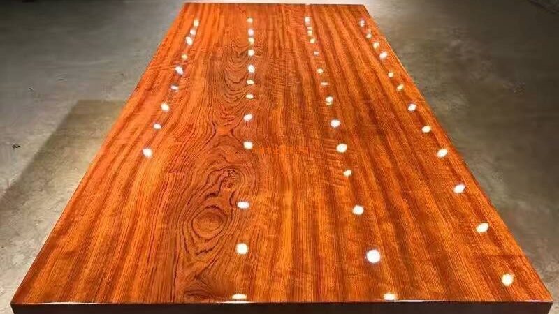 原木门锁具搭配：标准与细节解析